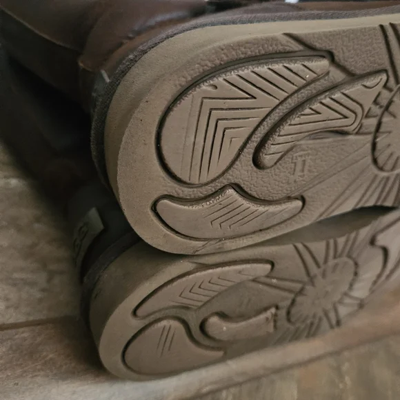 Ugg Kensington Brown Leather Moto Boots Sheepskin Lining Mid Calf Buckle Detail - Picture 13 of 16